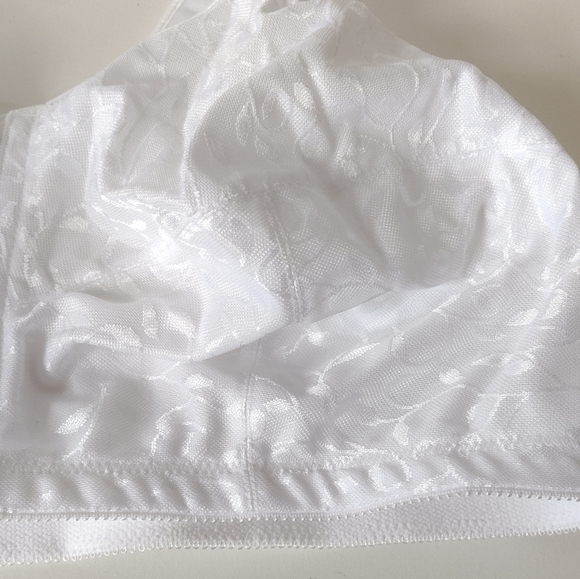 NWT Playtex Easy-On Front Close Bra - 46DD - Picture 8 of 12